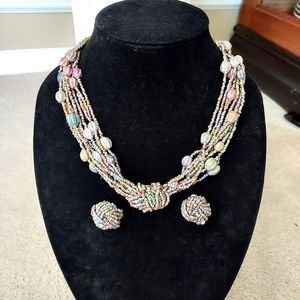 MULTI CLORED STRAINED KNOTTED NECKLACE W/MATCHING CLIP ON EARRINGS